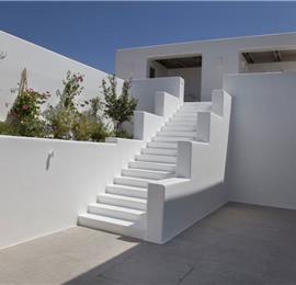 8 Bedroom Villa with Pool in Ambelas on Paros, Sleeps 16